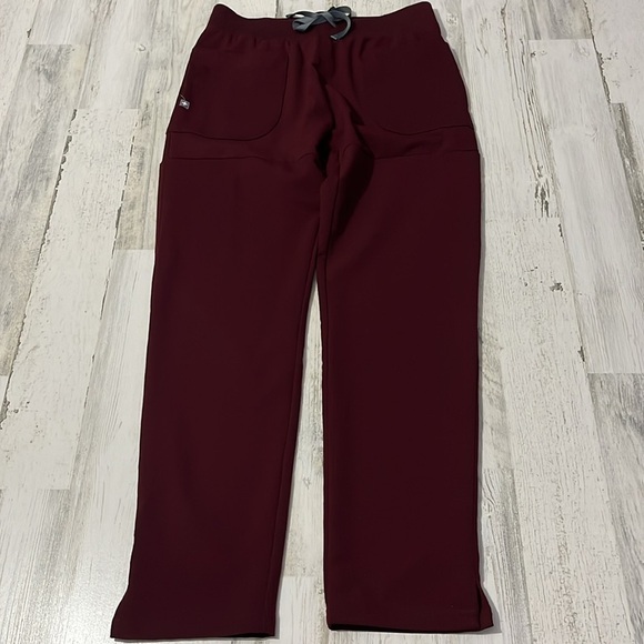 Figs Maroon Scrub Pants Size Small - Picture 3 of 10